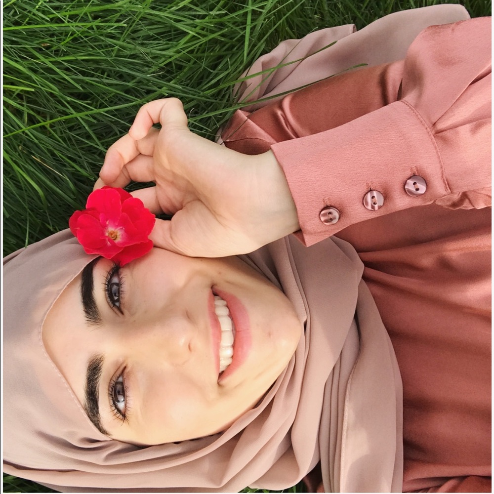 Meet your Posher, Zizi